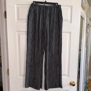 New! Relaxed Crinkle Wide-Leg Pants - deep green